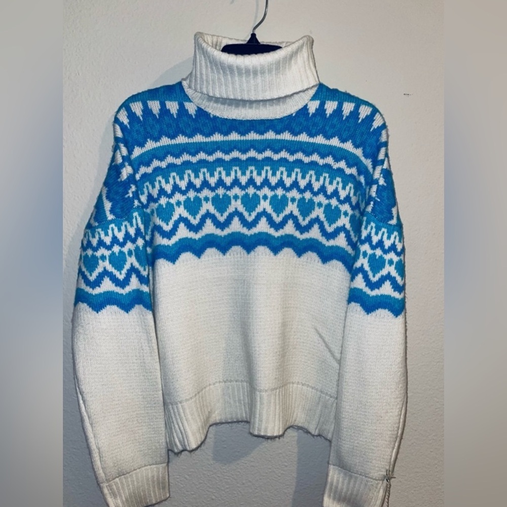 Jessica Simpson hearts turtleneck sweater size XS - Picture 2 of 5